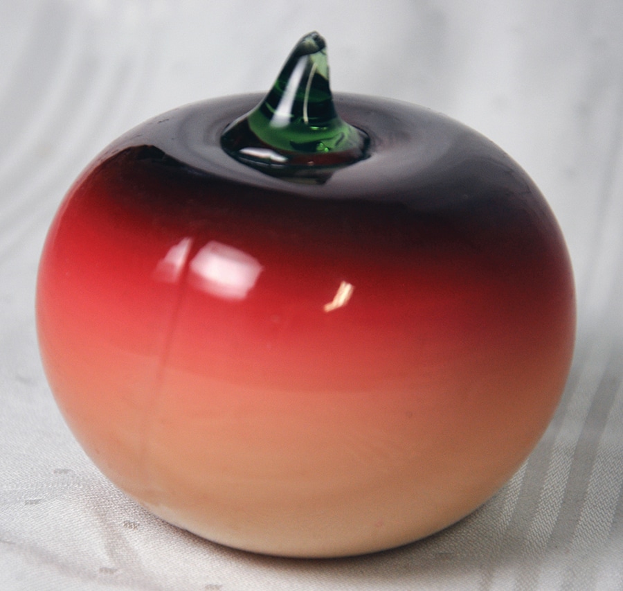 Hobbs Bruckunier Glass, Wheeling, W. Virginia rose red apple paperweight, very hard to find, slight sliver chip on stem