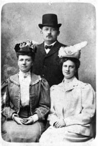 Olof Althin with his wife Beata and their daughter Bessie photo: Winterthur Library